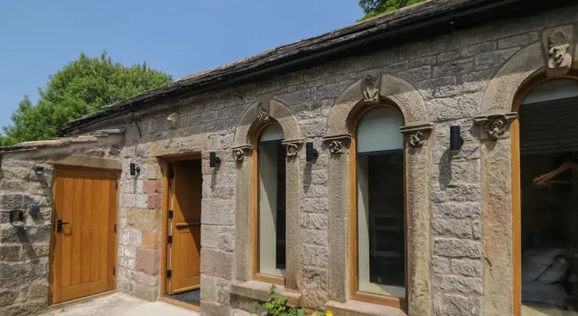 Woodbine Retreat, Varaa Lomakoti Mökit kohteessa Merseyside, Mökki