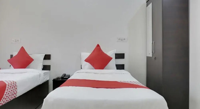 Hotel Royal Inn By OYO Rooms