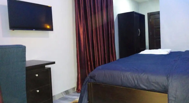 Люкс Royal White Court View Hotel