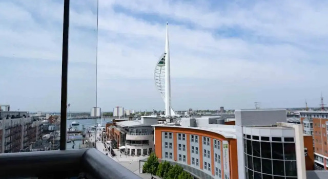 Апартаменты Superior Gunwharf Quays Harbour Apartments