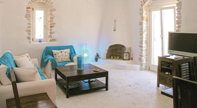 Amazing Home in Ampela, Paros With 3 Bedrooms and Wifi, Prenota Hotel Ambelas Paro