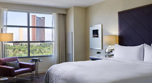 Двухместный номер with Las Vegas strip view Renaissance Las Vegas Hotel