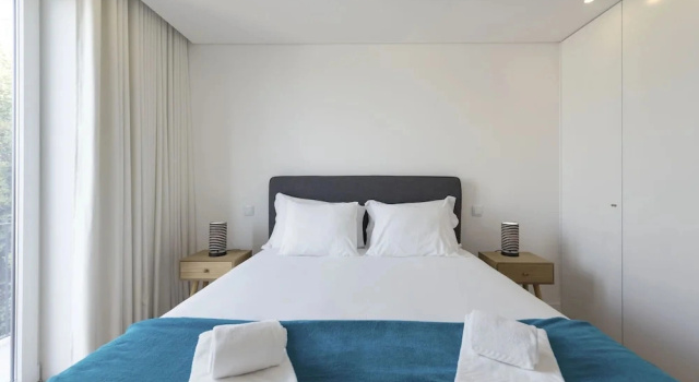 Downtown Bright Balcony Apartment by Vacationy, Забронировать Апартаменты/квартира Порту Регион Порту, рядом с Приходская церковь Богоматери Непорочного Зачатия