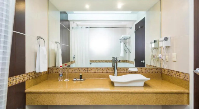 Полулюкс GH Galeria Hotel