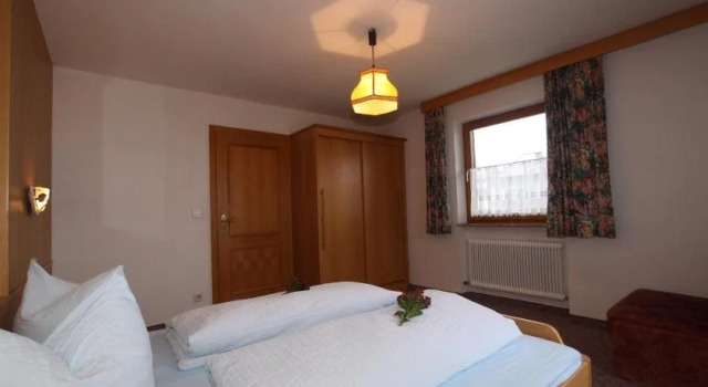 Haus Buchhammer, Rezerwuj Hotel Hotele w Tyrol z parkingiem, Parking