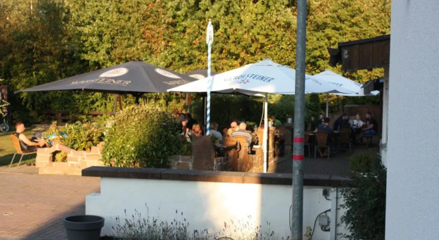 Zur Lahnbrücke, Rezerwuj Hotel Lahntal-Sarnau Niemcy