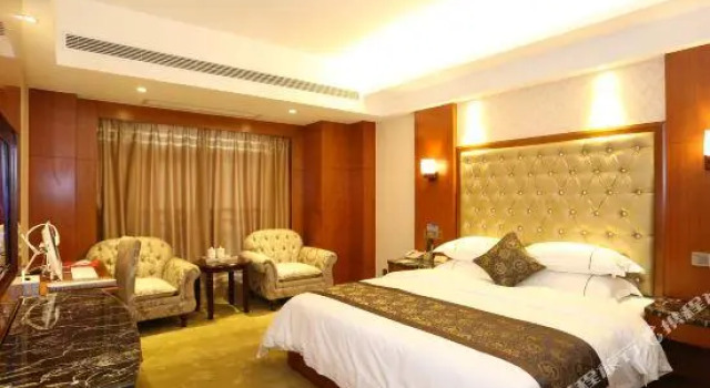 Caizi Jiajun Hotel