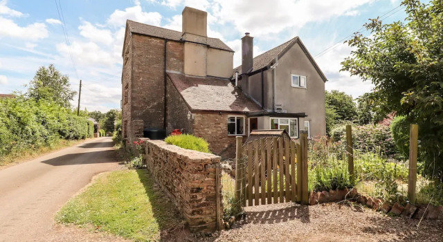 The Olde House, Varaa Lomakoti Mökit kohteessa Merseyside, Mökki
