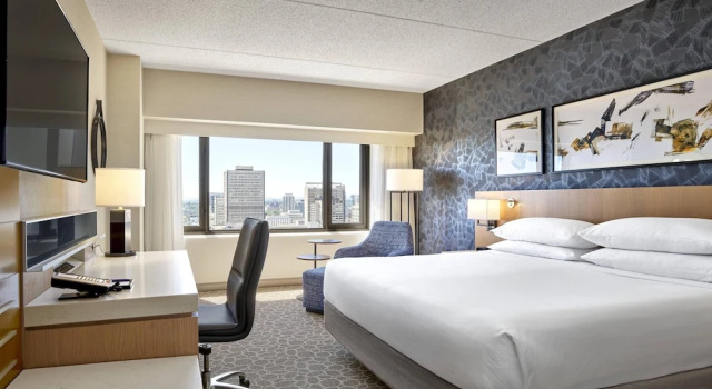 Двухместный номер Standard Delta Hotels by Marriott Calgary Downtown