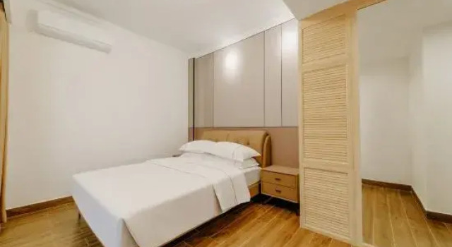 Семейный люкс с 3 комнатами с видом на внутренний двор Floral Hotel· Moon Seaview Hotel