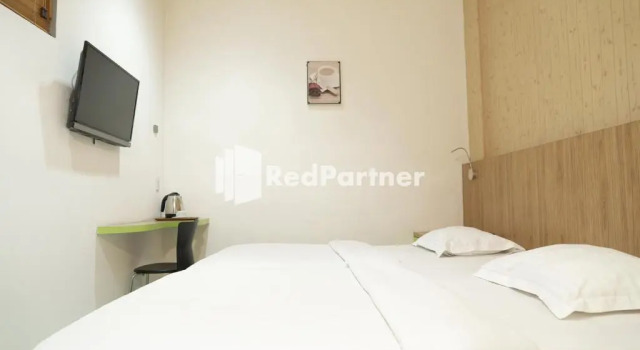 Двухместный номер Deluxe Wisma Sederhana Medan Mitra RedDoorz