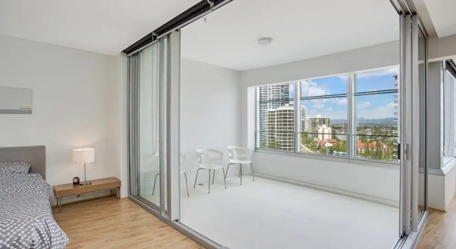 Sky Point Tower - Private Apartments