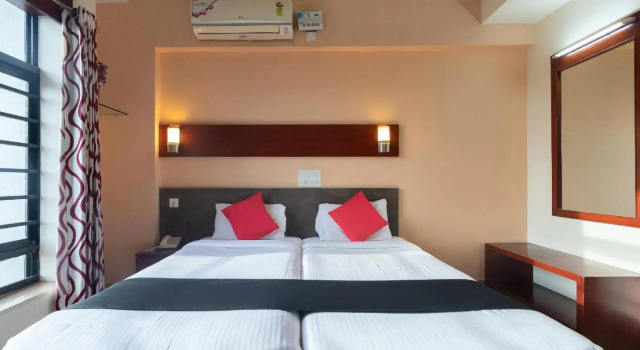 Falnir Palace, Rezervovat Hotel Hotely v Bangalore s parkováním, Parkování