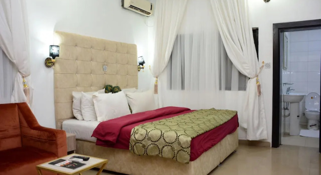 Люкс Standard Jasmines Place and Suites