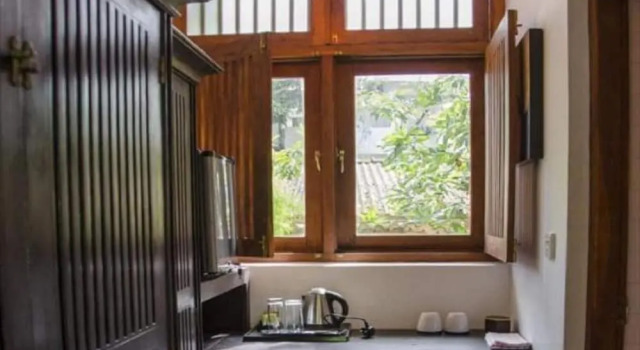 Двухместный номер Standard с балконом и с красивым видом из окна Villa Tara