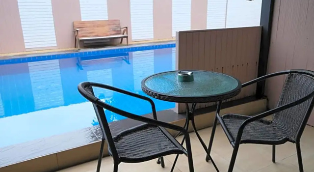 Двухместный люкс с видом на бассейн Royal Nine Resort Kanchanaburi