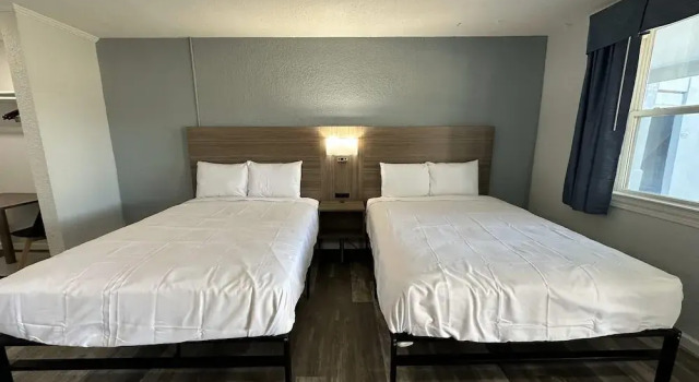 Четырёхместный номер Standard Suburban Studios Newport News - Hampton