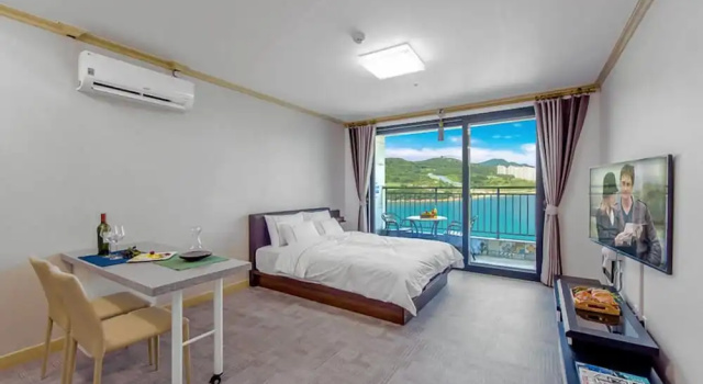Двухместный номер Standard с балконом Onda Doro Hostel