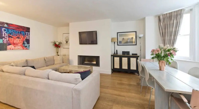 Fantastic 3 Bed Apartment In Earls Court, Забронировать Апартаменты/квартира Кенсингтон и Челси Лондон, рядом с Maxims Casino Club