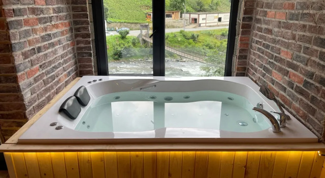 Люкс Luxury Riverside Suite & Bungalow