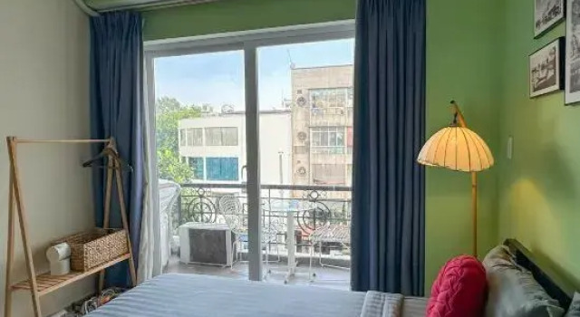Cozy Saigon Sunset Apartment - Steps to Bui Vien Nightlife