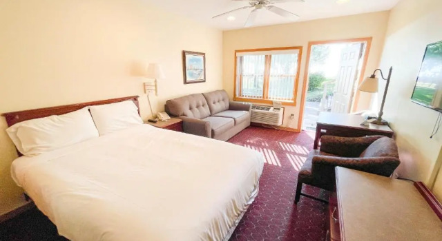 Lake Bluff Inn and Suites, Buchen Sie Hotel South Haven Michigan