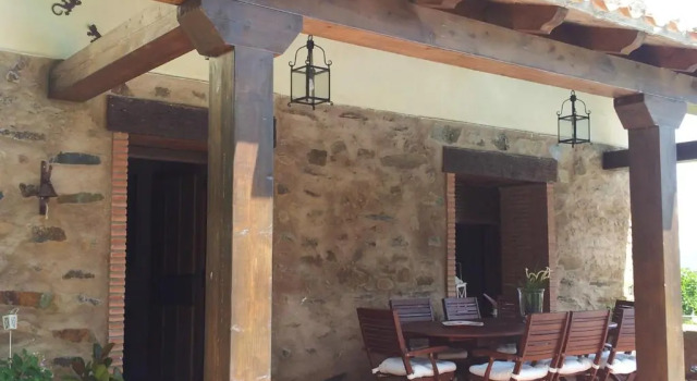 Коттедж Casa Rural Leonor con piscina privada
