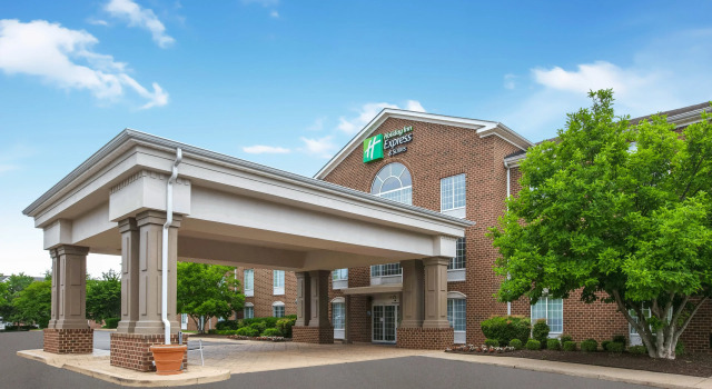 Holiday Inn Express Hotel & Suites Warrenton, Book Hotel Hoteller i Virginia med parkering, Parkering