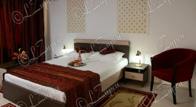 Двухместный номер Standard Hotel Royal 2