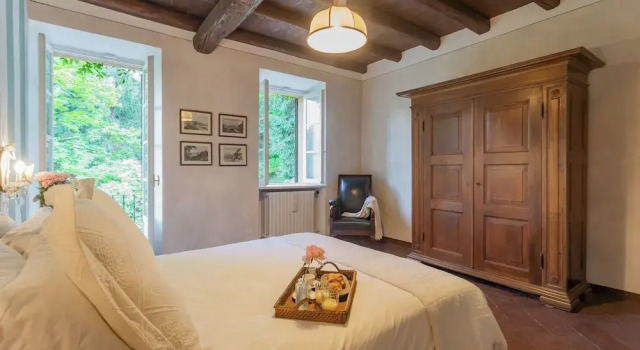 Villa Riva Bellagio with Pool & Garden by Rent All Como, Buchen Sie Villa Villa Piemont