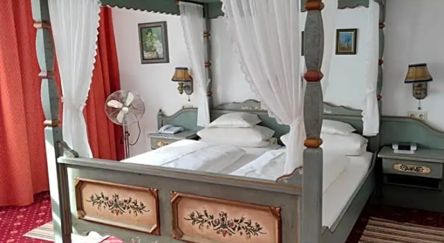 Номер Deluxe Hotel Tilman Riemenschneider by ANS
