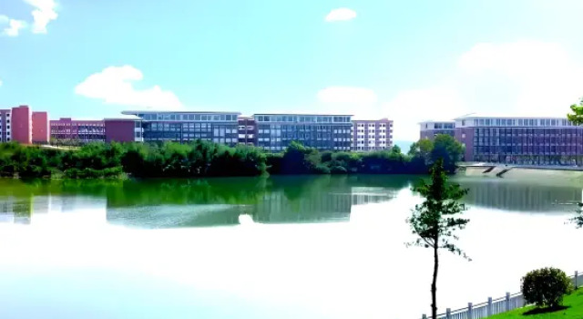 Days Inn Selected Wyndham Yongxing Hotel, Buchen Sie Hotel Yongxing Hunan