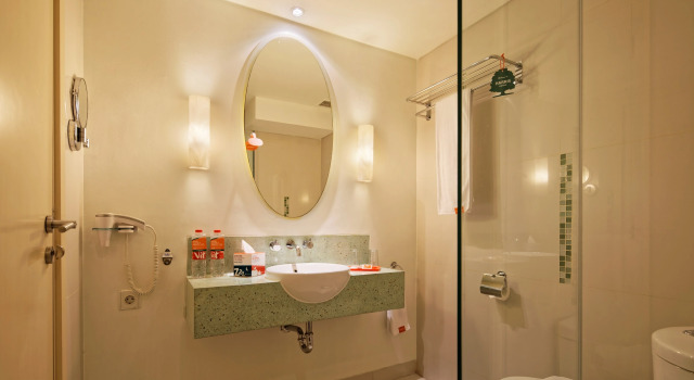 Номер Standard HARRIS Hotel and Conventions Kelapa Gading Jakarta