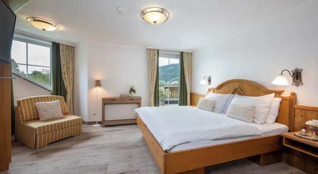 Апартаменты Classic Hubengut Bed and Breakfast