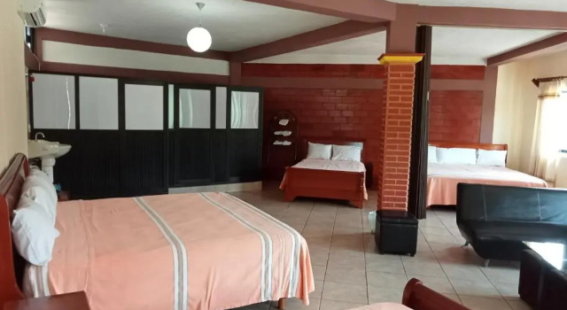 Полулюкс River Side Hotel