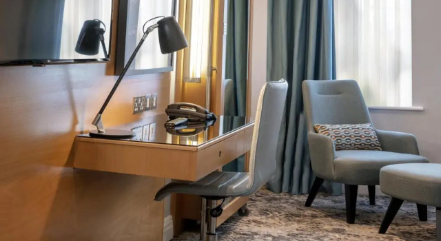 Семейный номер Deluxe Chesford Grange Hotel