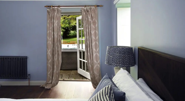 Beautiful 7 bedroom house hottub wifi, Boek Vakantiehuis Vakantiehuizen in Merseyside, Cottage
