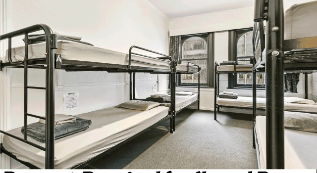 Кровать в общем номере Queen Street Backpackers
