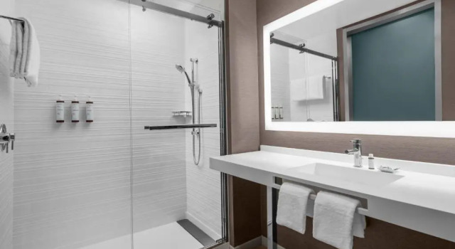 Номер Standard AC Hotel by Marriott Bozeman Downtown