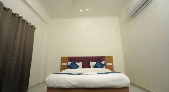 Hotel Royal Heritage, Varaa Hotelli Nilmatha Uttar Pradesh