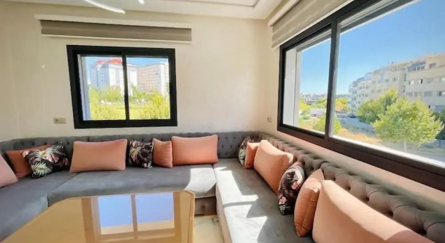 Семейные апартаменты Yaluna Aparthotel