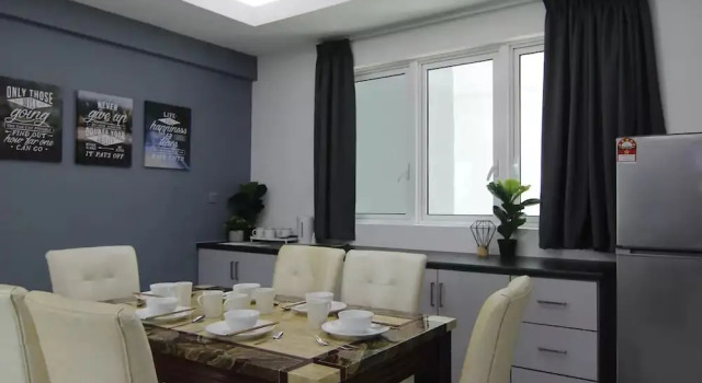 YO.OM Families Luxury Condo Gateway 6 Pax, Varaa Hotelli Hotellit Sabah pysäköinnillä, Pysäköinti