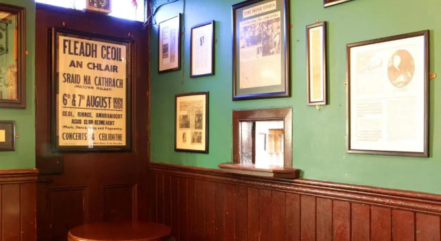 Crotty's Pub & Accommodation, Prenota Hotel Kilrush 
