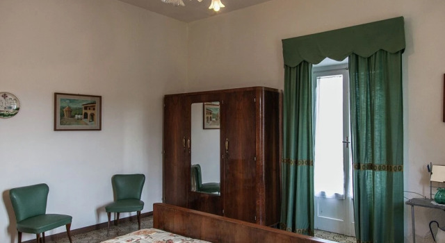 Tastefully Decorated Holiday Home on a Large Estate in the Chianti Region, Buchen Sie Hotel Hotels in Valdarno mit Pool, Schwimmbad