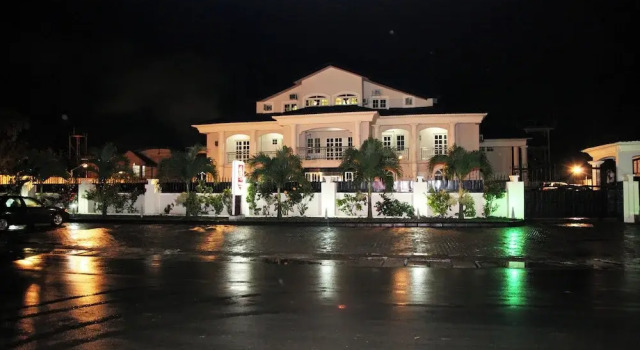 GoldRush Suites