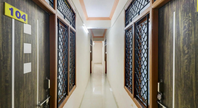 OYO 84006 Hotel Shiv Kripa
