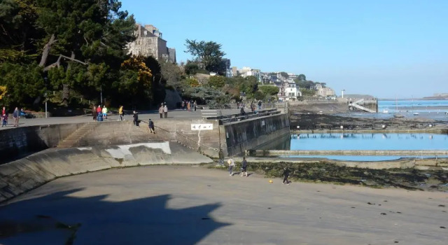 Апартаменты Appartement a dinard