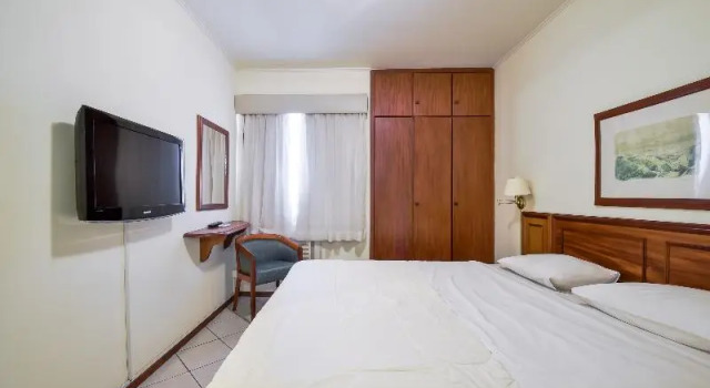 Номер Standard с балконом Park Tower Campinas Residence by Nacional Inn