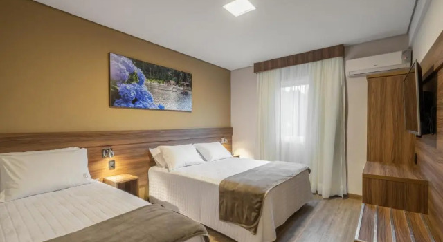 Трёхместный номер Luxury Hotel Fioreze Primo - 800m da Rua Coberta