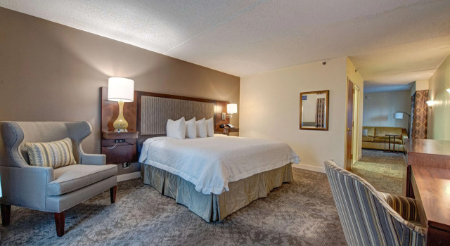 Hampton Inn & Suites By Hilton - Rockville Centre, Buchen Sie Hotel Hotels in Long Island mit Parkplatz, Parkplätze